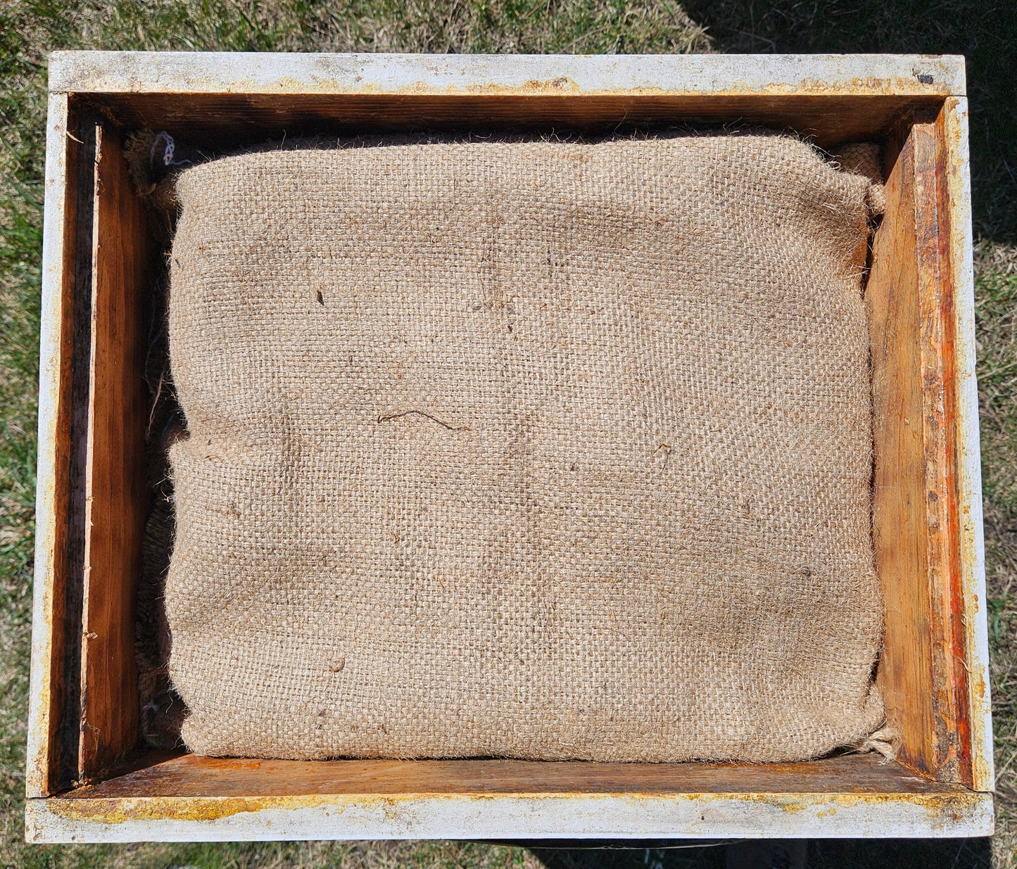 BEEHIVE TOP MOISTURE & INSULATION QUILT